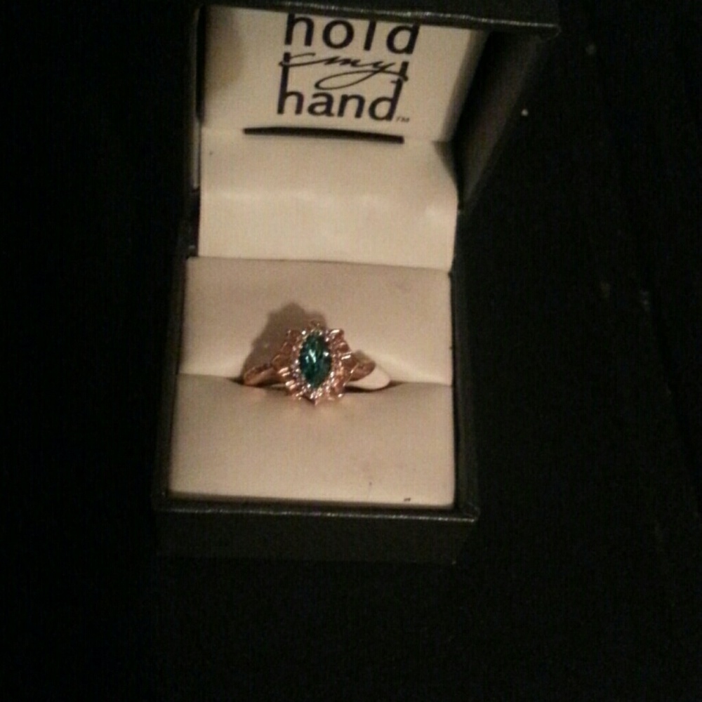 Woman's fashion gem stone ring
